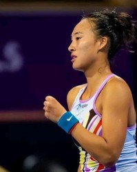  网坛姐妹花同日出战，姐姐胜妹妹上演温情德比