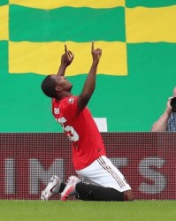  凯茨曼诺维奇发球上网组合拳见成效