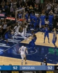  篮球战术板上见真章，教练斗智决胜负