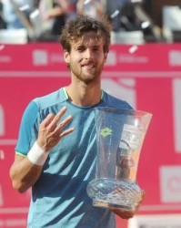  兹维列夫柏林登顶，本土作战斩获职业生涯首冠