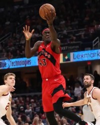  猛龙西亚卡姆统治内线大胜骑士