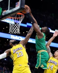  锡安威廉森暴扣集锦鹈鹕击败马刺