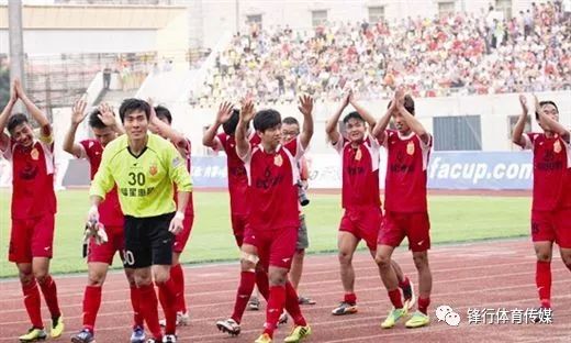  草根球队圆梦记，业余选手击败职业队