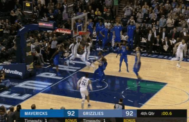  篮球战术板上见真章，教练斗智决胜负