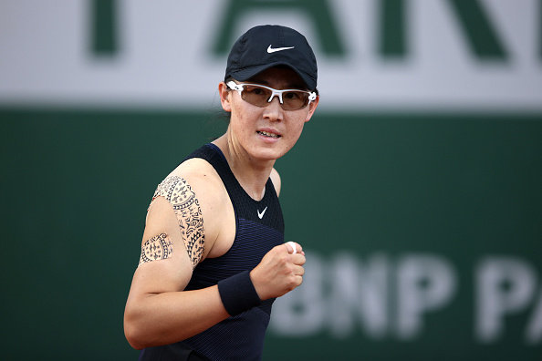  中国金花双打建功，段莹莹/郑赛赛法网夺冠