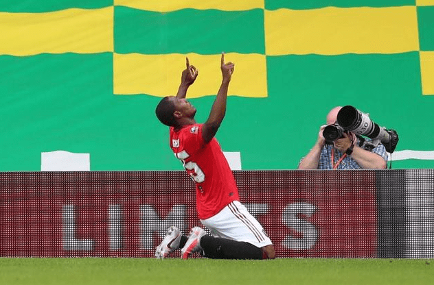  凯茨曼诺维奇发球上网组合拳见成效