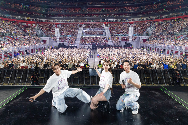  高芙青少年组夺冠，美国超新星横空出世