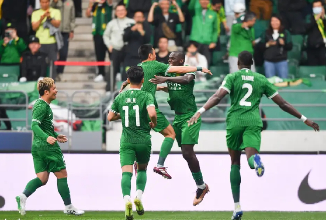  任意球大师显威，直接破门锁定胜局