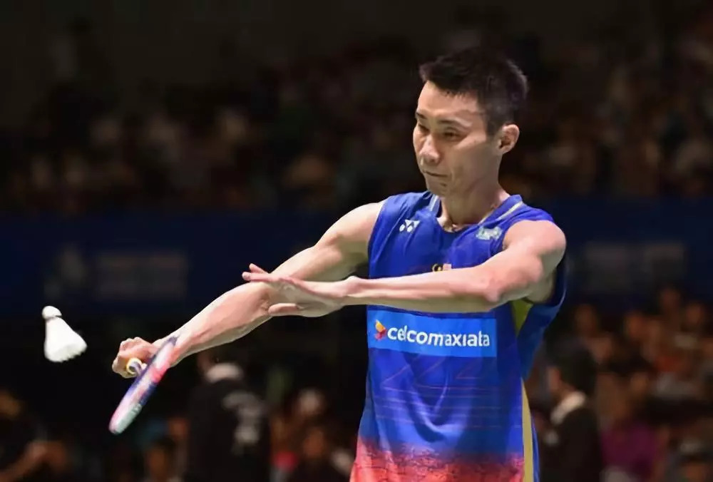  诺里正反手均衡发力压制对手节奏